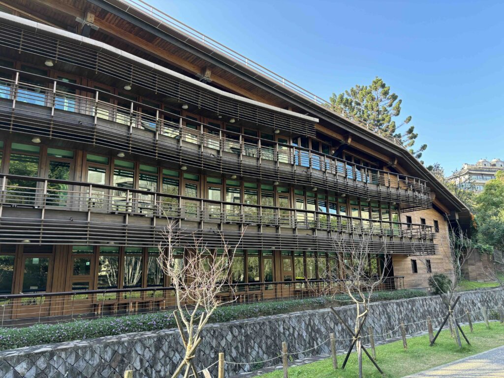 【台湾の大規模木造】台北市立図書館北投分館（グリーンビルディング）